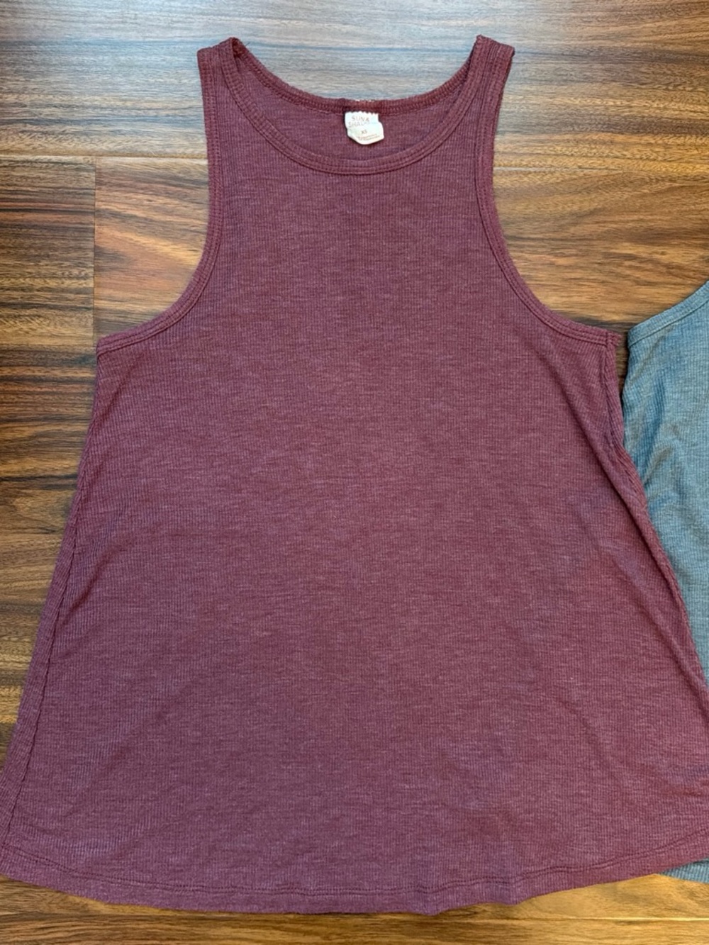 Sun & Shadow Ribbed Tank Top - Maroon - Picture 2 of 8